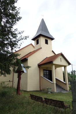 Kirche der Geburt der Jungfrau Maria - Lakšárska Nová Ves, Ortsteil von Mikulášov-3