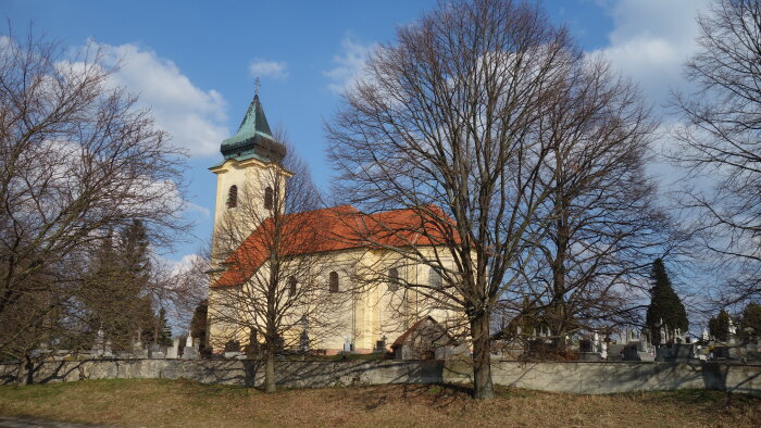 Farní kostel sv. Vavřince - Lakšárská Nová Ves-2