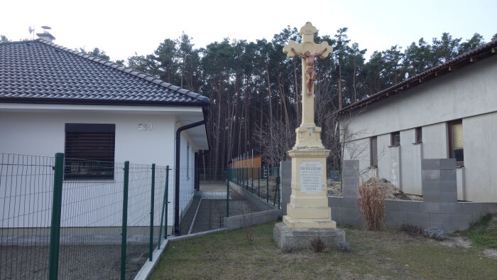 Kríž na ceste do Šaštína - Lakšárska Nová Ves-1