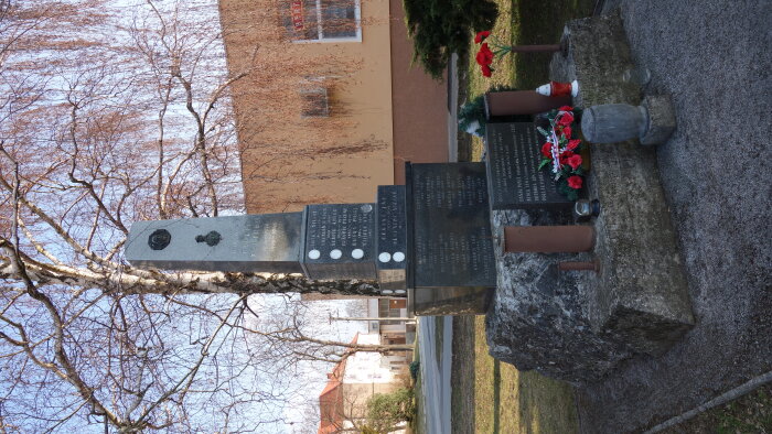 Pomník padlým vo svetových vojnách - Borský Mikuláš-2