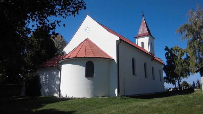 Farní kostel sv. Michala, archanděla - Naháč-1