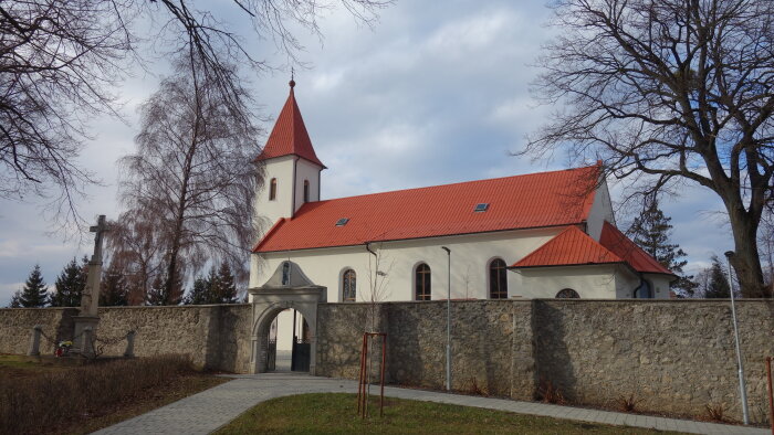 Parish Church of St. Michala, archanjela - Naháč-2