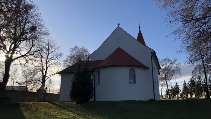 Farní kostel sv. Michala, archanděla - Naháč-4