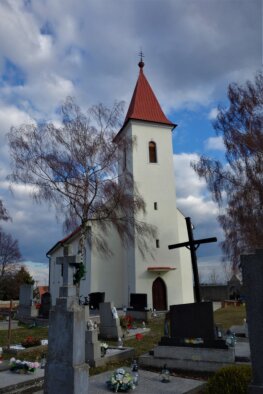 Farní kostel sv. Michala, archanděla - Naháč-6