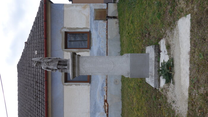Statue of St. Floriána - Naháč-2