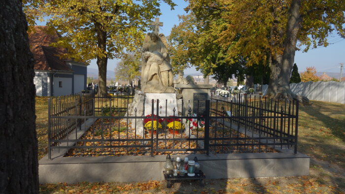 Denkmal für die Gefallenen der Weltkriege - Biňovce-2