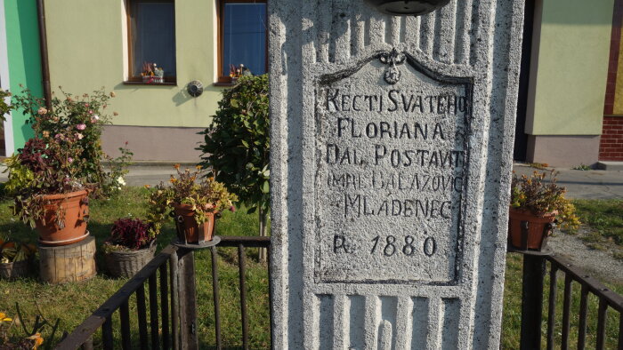 szobor Szent Floriána - Bíňovce-2