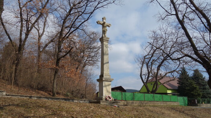 Kříž pod hřbitovem - Plavecký Mikuláš-2