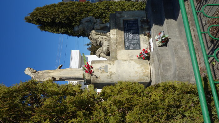 Denkmal für die Gefallenen des Zweiten Weltkriegs - Prievaly-3