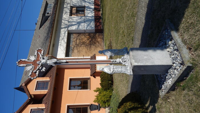 Litinový kříž v obci - Prievaly-3