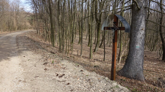 Kříž v Malých Karpatech - Trstín-2