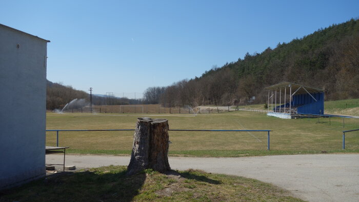 Fußballplatz - Hradište pod Vrátnom-2