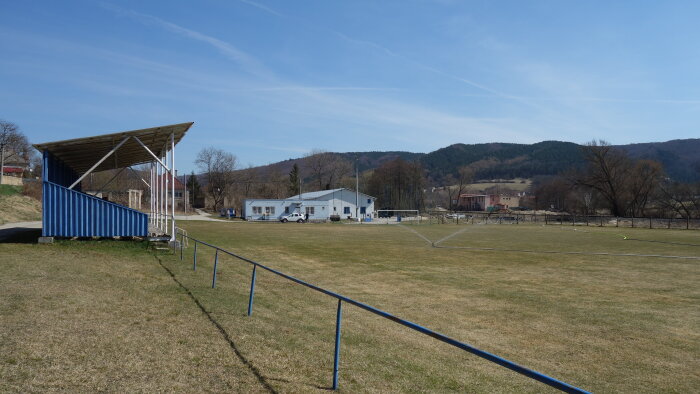 Fußballplatz - Hradište pod Vrátnom-1