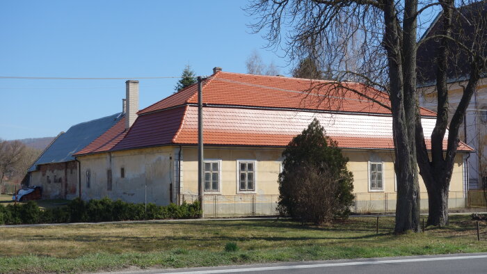 Budova starej fary - Jablonica-3