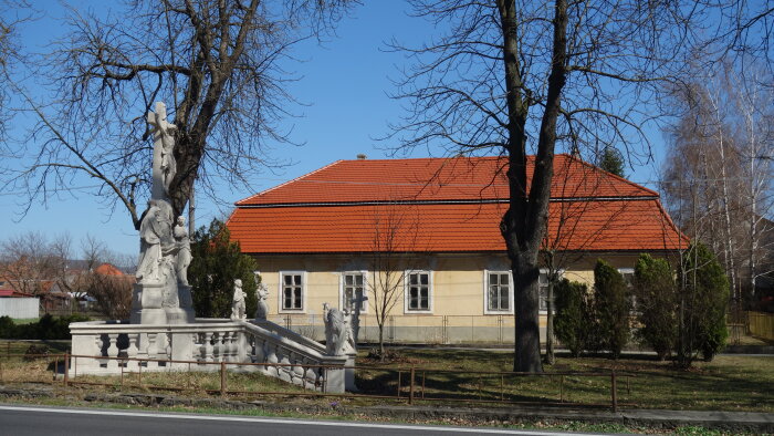 Régi paplak épülete - Jablonica-2