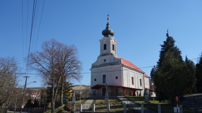 Farní kostel sv. anděly strážce - Cerová-1