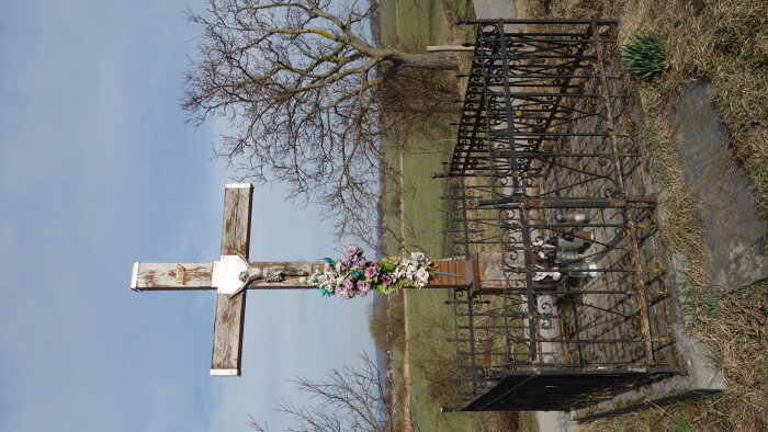 Přícestný kříž za obcí - Lískové-3