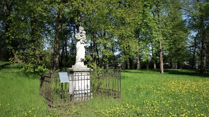 Madonna with child in the park - Dolná Krupá-4