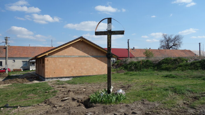 Kříž na Tárnoku - Velký Grob-1
