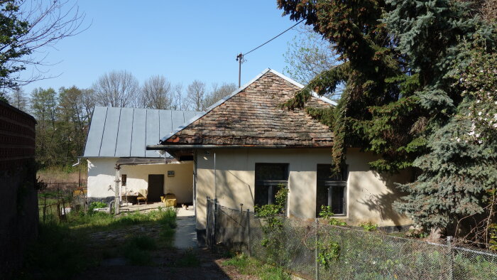Az egykori plébánia malom épülete - Dolná Krupá-1