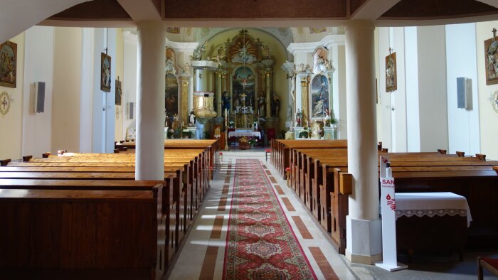 Pfarrkirche St. Johannes der Täufer - Brestovany-2