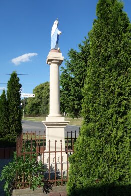 Szeplőtelen Szűz Mária szobra - Malženice-3