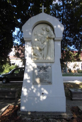 Monument to the fallen in the 1st war - Malženice-4