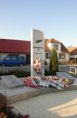 SNP Memorial - Zavar-3