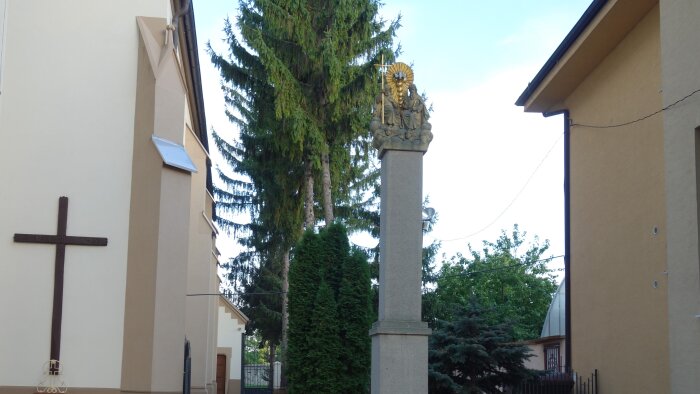 Sculpture of the Holy Trinity - Zavar-1