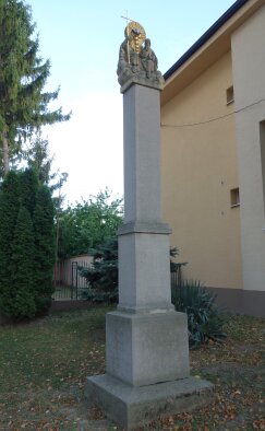 Skulptur der Heiligen Dreifaltigkeit - Zavar-3