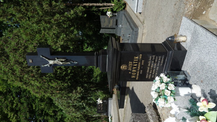 Tombstone and grave of Jozef Horvátik-2