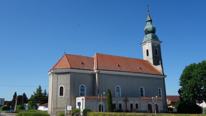 Farský kostol sv. Michala-2