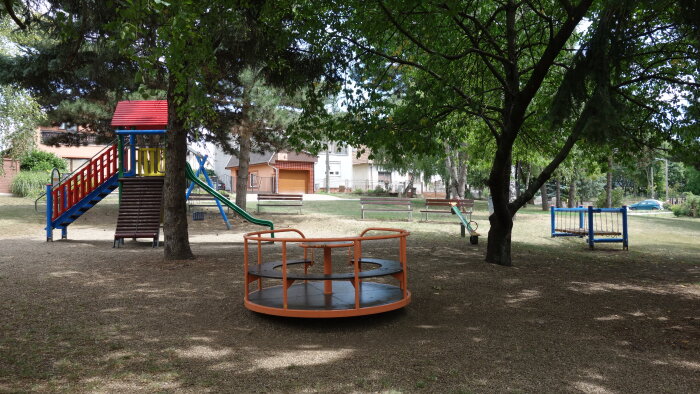 Children&#39;s and multifunctional playground-1
