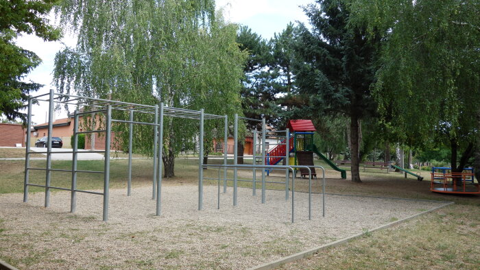 Children&#39;s and multifunctional playground-2