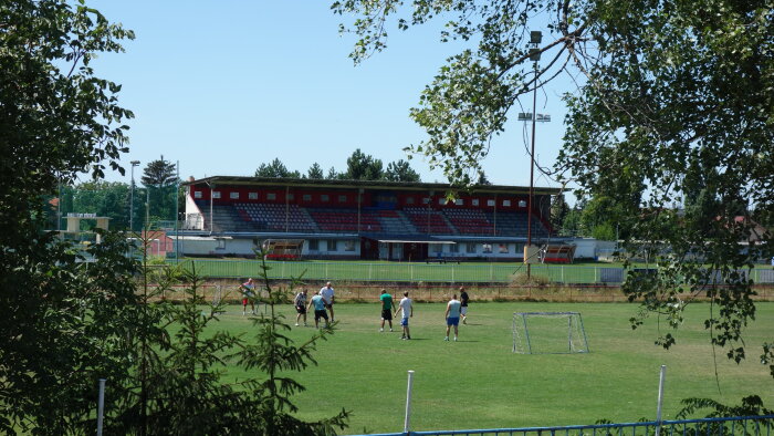 Futbalový štadión-2