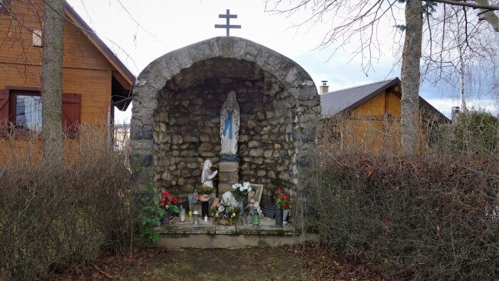 Lourdes-Grotte-1