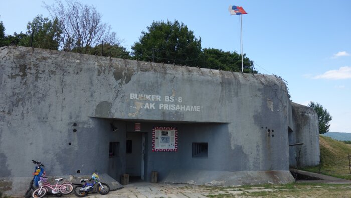 Bunker B-S 8 Hřbitov-3