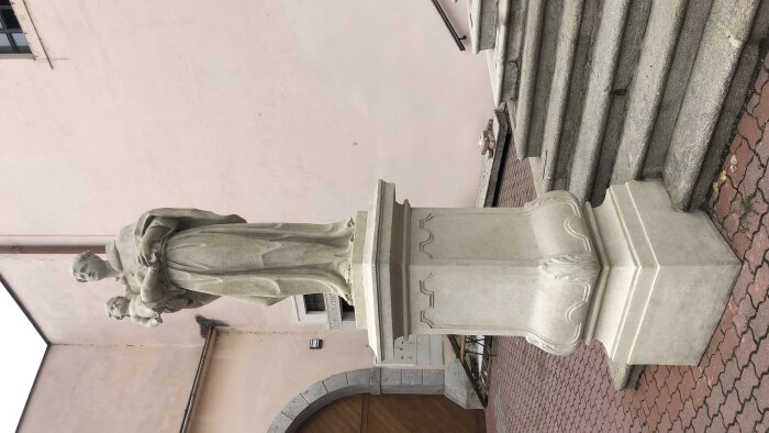 Statue von St. Antonius von Padua-3