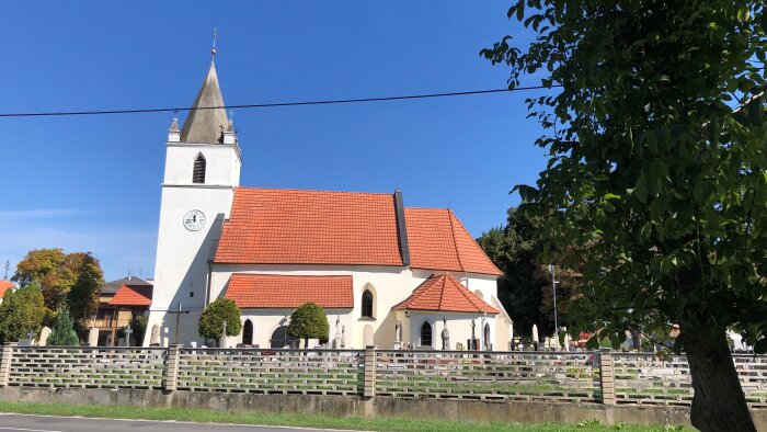 Farský kostol sv. Jána Krstiteľa-1