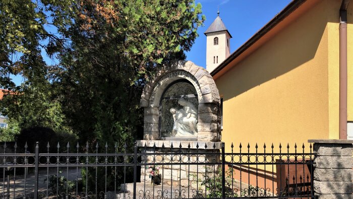 Kapelle der sieben Schmerzensreichen Jungfrau in Grinava-1