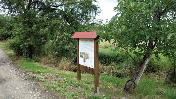 Beekeeping educational trail-10
