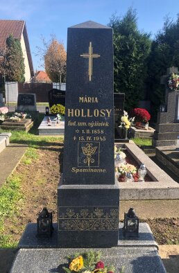 Das Grab von Maria Hollosa-4