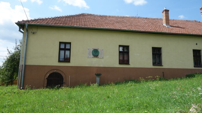 Historisches Gebäude des Pfarrhauses, NKP-2