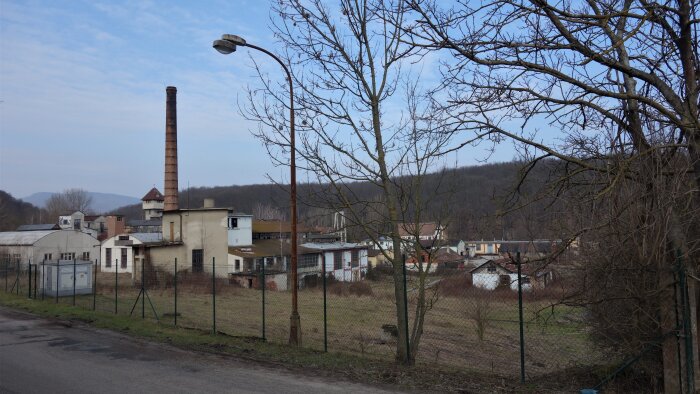 Alte chemische Fabrik in Majdánské-1