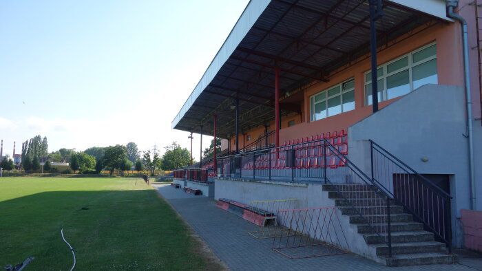 Fußballstadion - Hrnčiarovce-1