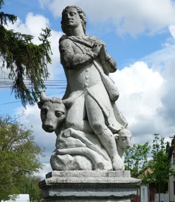 Statue of St. Vendelína - Jánovce-3
