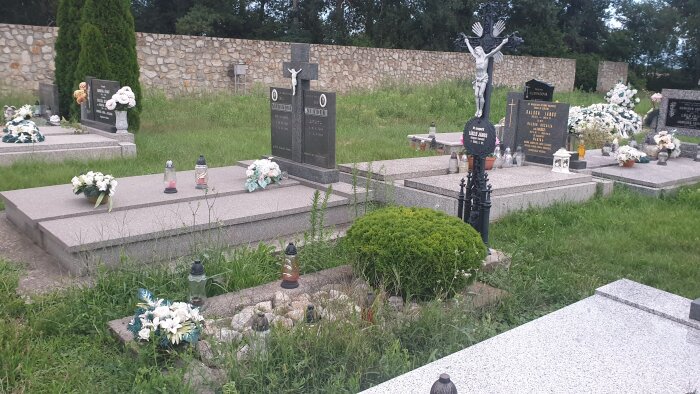 Grab eines ungarischen Soldaten-1