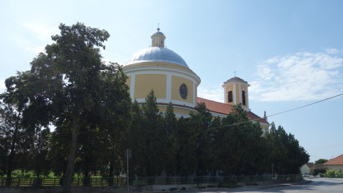 Farní kostel sv. Margity Antiochijskej, Čataj-2
