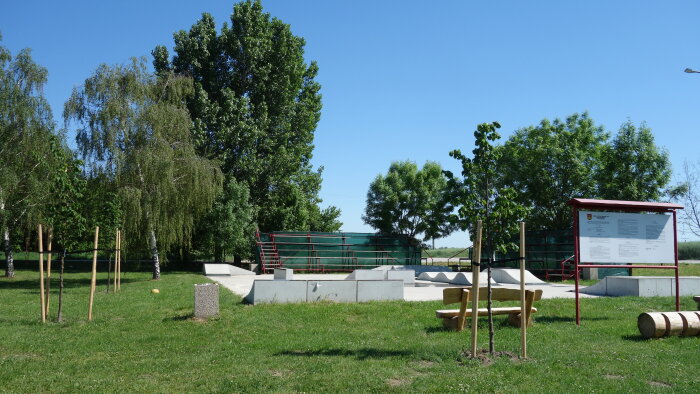 Skatepark - Velké Uľany-2