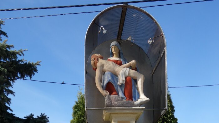 Statue der Jungfrau Maria der sieben Leiden-3
